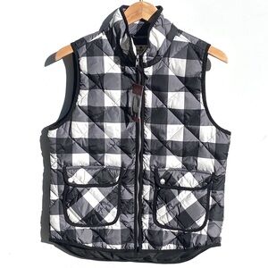 NWT WOOLRICH Women’s Black and White Buffalo Check Quilted Puffer Vest Medium